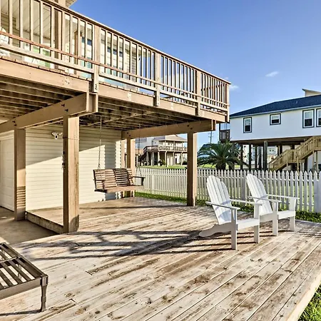 Galveston Beach House With Ocean Views And 2 Decks!
